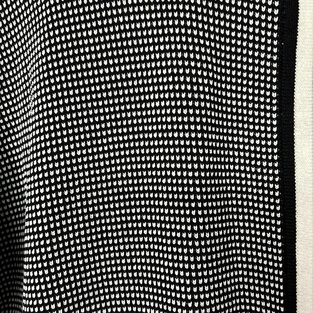 Grace Dane Lewis Black & White Hook and Eye Closure Cardigan with Flower Accent - Picture 8 of 11